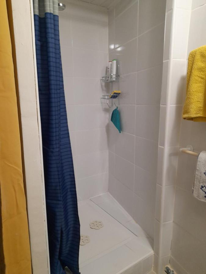 Les Melias T1 Apartment Roujan Екстериор снимка