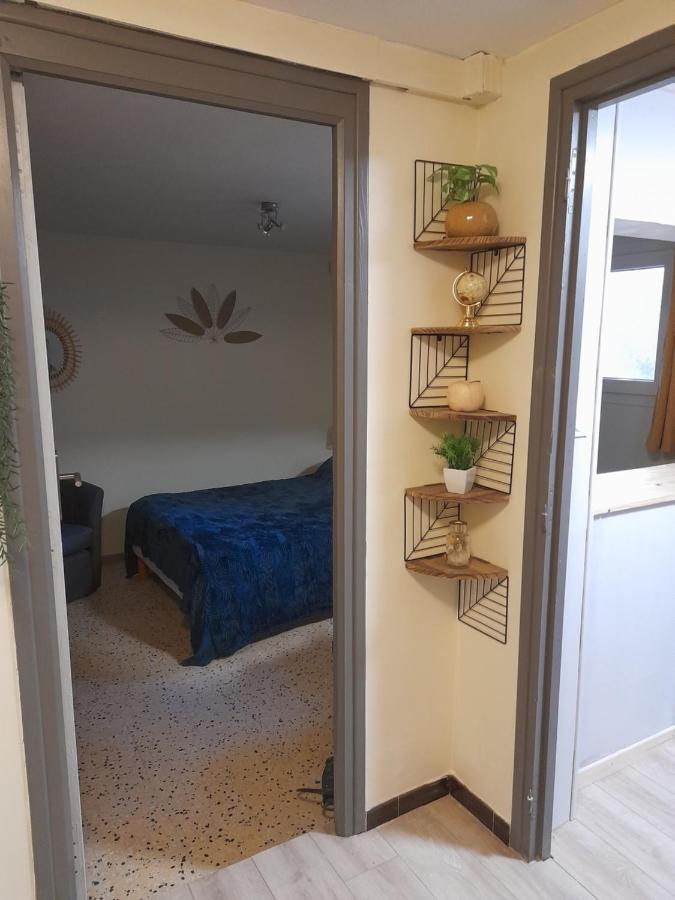 Les Melias T1 Apartment Roujan Екстериор снимка